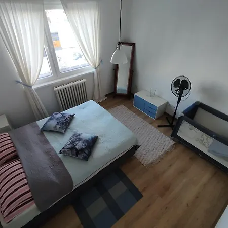 Nn 1984 Apartment